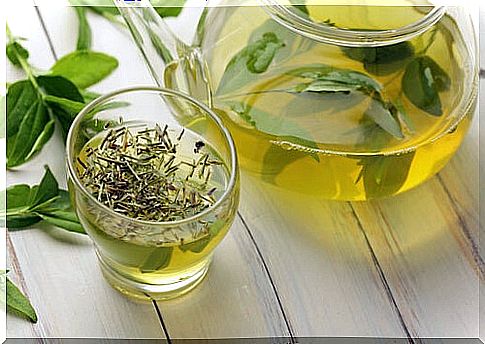 Green tea is one of the foods that can help cleanse your liver