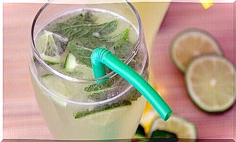 Lemon juice with mint, ginger and cucumber