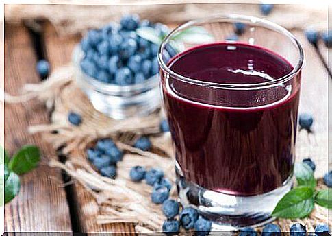 One of the detox treatments is blueberry juice