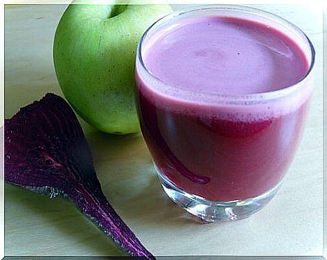 Beetroot juice with apple