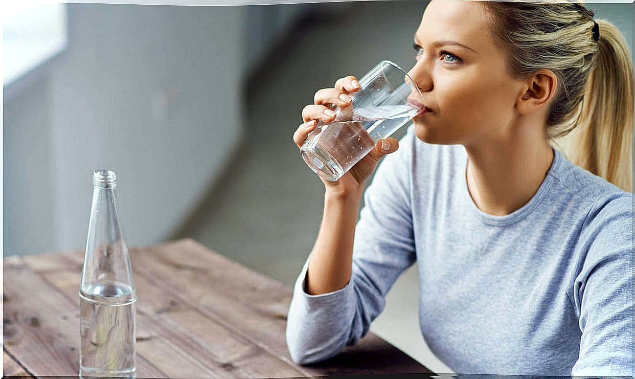 Easily speed up your metabolism by drinking water