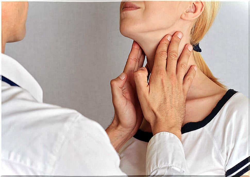 Improve your hypothyroidism by massaging the thyroid gland