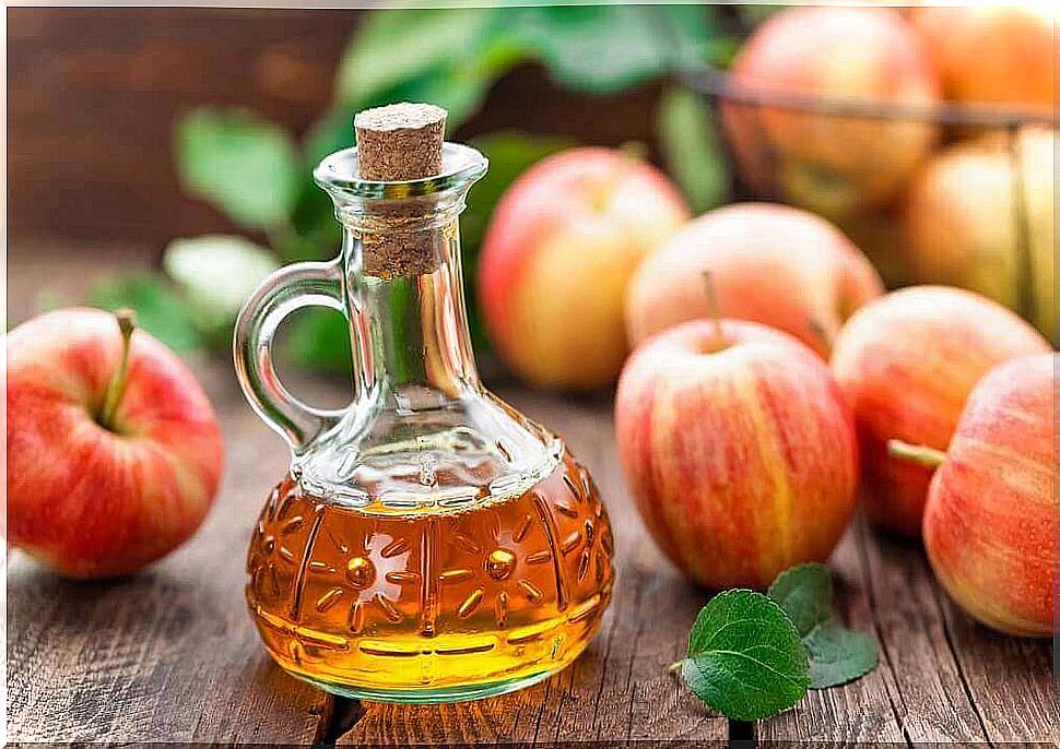 Lose weight in a healthy way with apple cider vinegar