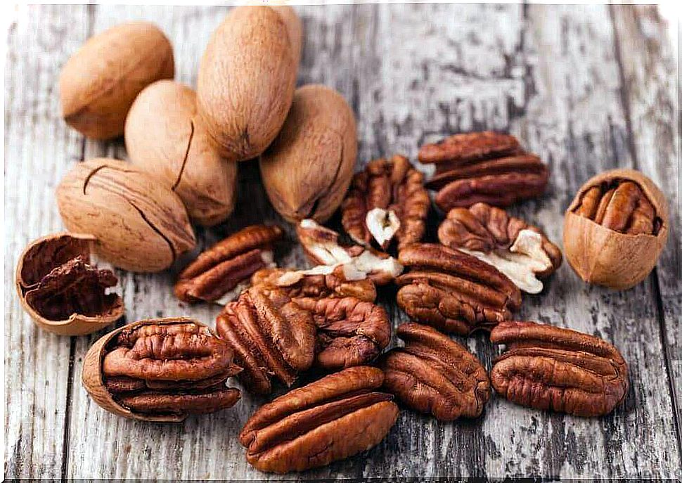 Nuts are a healthy snack option