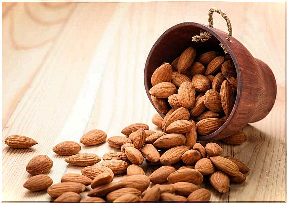 The effects on your body of eating four almonds a day