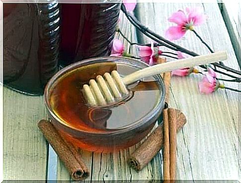 Honey and Cinnamon Remedy