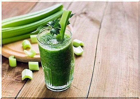 Celery Smoothie To Relieve Constipation